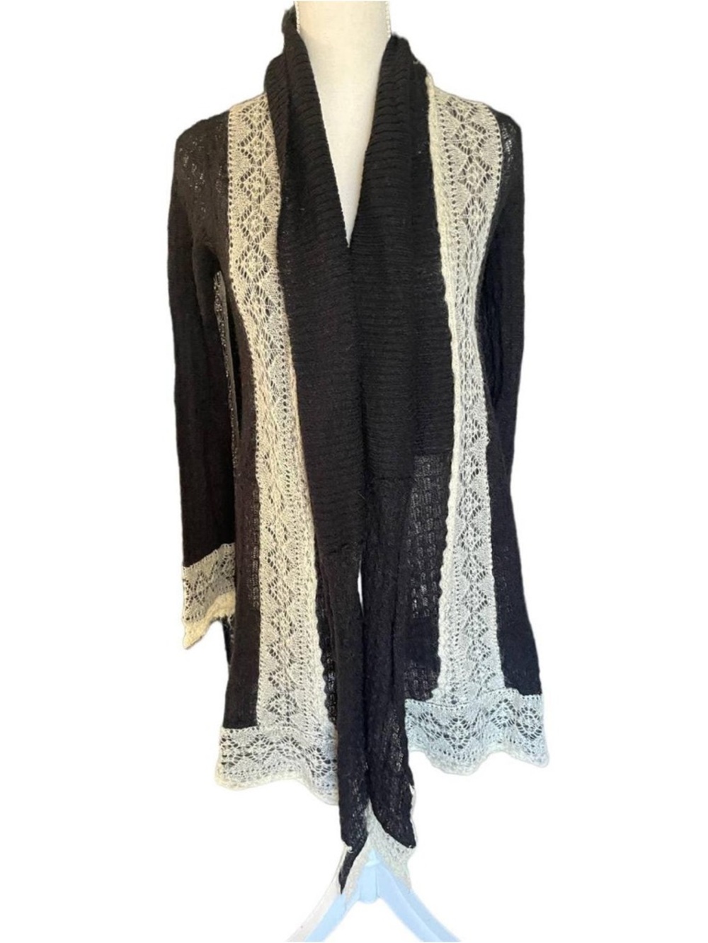 Anthropologie Guinevere Dolan Le Pompe Black/Cream Duster. Size XS